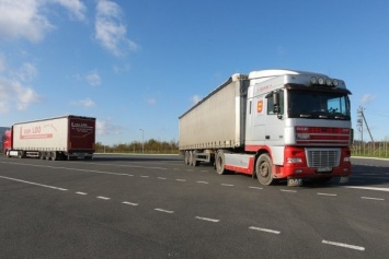 На белорусских погранперехода растут очереди, бизнес опасается задержек с доставкой грузов