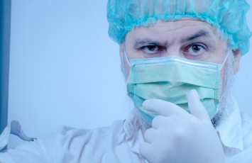 Российский доктор рассказал о рисках для медиков в период пандемии COVID-19
