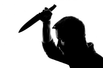 Угрожавший продавщице ножом кузбасский вор-рецидивист предстанет перед судом в восьмой раз