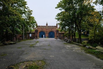 Коронавирус сдвинул сроки реконструкции «Фридландских ворот» почти на год