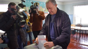 Российские губернаторы смогут избираться больше двух сроков подряд