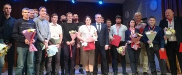 В Доме музыки наградили победителей конкурса "Спортивная Калуга-2021 года"