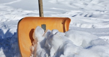 В мэрии Краснодара рассказали, куда жаловаться на неубранный снег и гололед