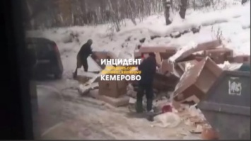 Водитель кемеровского автобуса задержал рейс ради картонных коробок
