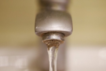 Власти: 16% жителей области обеспечивается водой не соответствующей требованиям закона