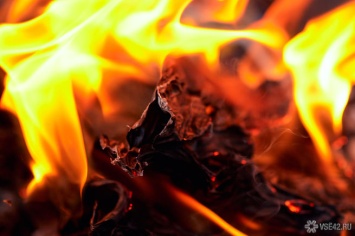 Четыре человека погибли при пожаре в кузбасском частном пансионате