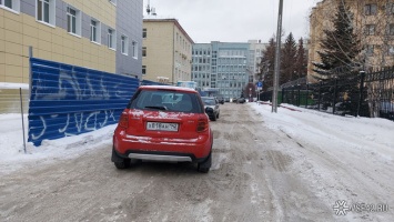 "Король парковки" вынудил кемеровских автолюбителей нарушать ПДД