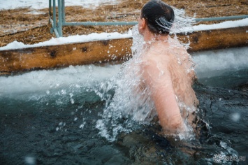 Власти предупредили кемеровчан об опасности во время крещенских купаний