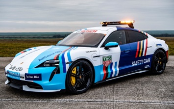 Электрический Porsche Taycan стал автомобилем безопасности в "Формуле Е"