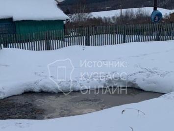 Жители сел и деревень Новокузнецка остались без воды на несколько дней