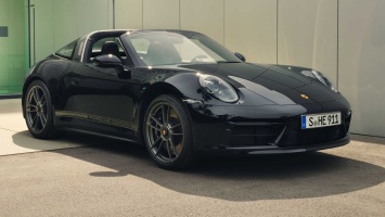 Юбилей Porsche Design отметили выпуском специальных Porsche 911