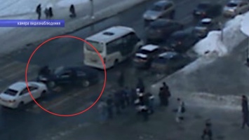 Обнародовано видео наезда на полицейского в центре Саратове и показаний Гаврилова