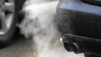 В Саратове полицейский задохнулся выхлопными газами в своей машине
