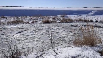 На льду Терсы устроили свалку грязного снега. Нарушителей ждут штрафы