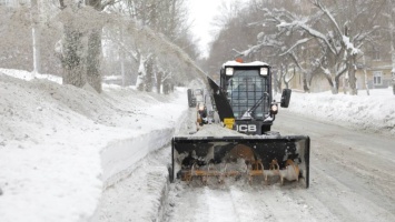 "Газпром трансгаз Саратов" помогает убирать снег в городе