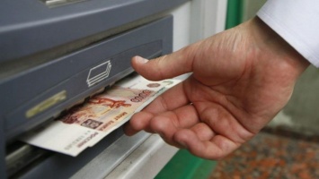 Саратовец "нашел" деньги в банкомате. Возбуждено дело о краже