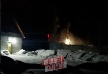 МЧС раскрыла подробности пожара на яйцескладе под Кемеровом