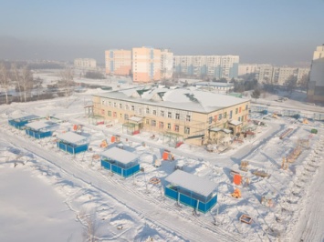 Строительство нескольких школ и детсадов завершится в Кузбассе до конца года