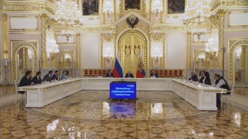 Президент РФ призвал не заводить дела на закрывших налоговые долги предпринимателей