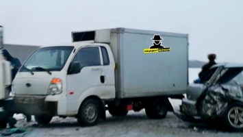 Пять машин столкнулись на трассе в Алтайском крае