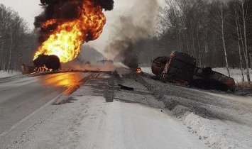 Водитель бензовоза сгорел заживо после взрыва на кузбасской трассе