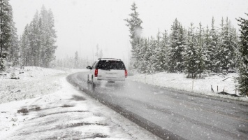 Водителей Рубцовска призывают не покидать город из-за снега и метели