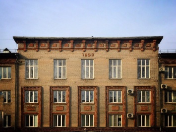 Блогер-урбанист Илья Варламов показал «уничтожение» архитектуры на примере барнаульской больницы