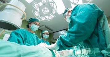 Свердловским врачам увеличат вознаграждение за работу в деревнях и небольших городах