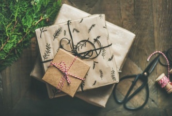 Доставлявший рождественские подарки британский почтальон умер от изнеможения
