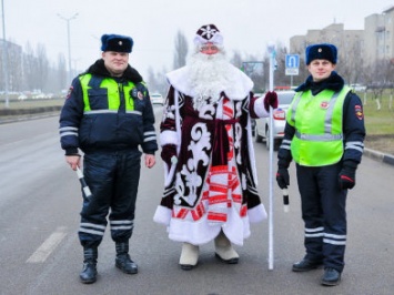 Старый Оскол присоединился к Всероссийской акции МВД «Полицейский Дед Мороз»