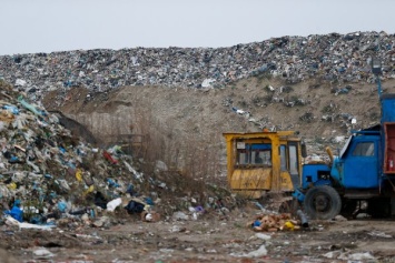 Облдума: цель по утилизации мусора не достигнута, почти все отходы везут на полигоны
