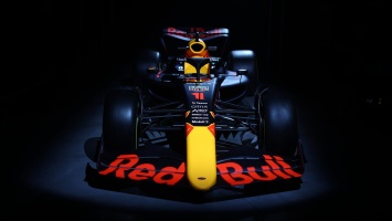 Формула 1. Команда Red Bull Racing показала новый болид RB18
