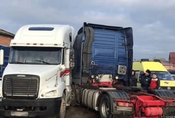 В Белореченском районе Кубани водитель грузовика умер за рулем