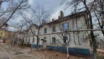 В Ленинском районе два 70-летних дома снесут и один реконструируют