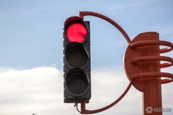 Кемеровчане потребовали установить светофор на проблемном перекрестке