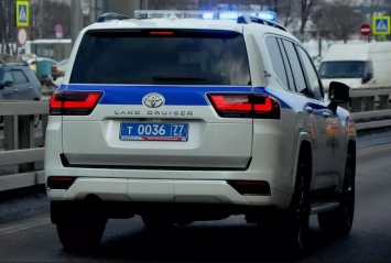 Российская полиция получила топовый Toyota Land Cruiser 300 за 8 млн рублей