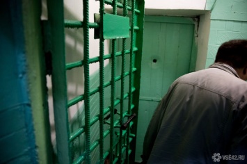 Правозащитники Gulagu.net опубликовали новые кадры пыток и насилия заключенных в иркутской колонии