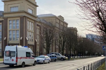 В Калининграде эвакуировали сотрудников и посетителе судов из-за сообщения о минировании