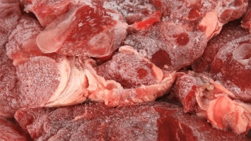 Ветеринары не пустили на саратовские прилавки 235 тонн некачественного мяса