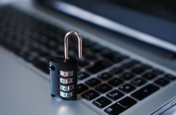 Хакеры взломали сайт кузбасского интернет-журнала AVOKADO