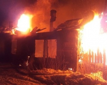 Многодетная семья осталась без крова в результате пожара на севере Карелии