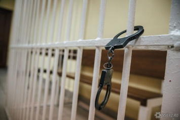 Суд вынес приговор трем совершавшим кражи в общежитии кемеровчанам