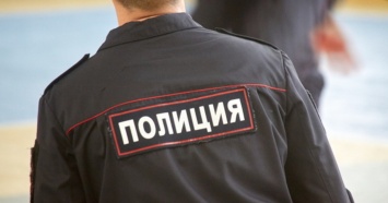 Свердловские полицейские застрелили напавшего на них мужчину с монтировкой