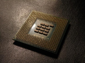 Мобильные процессоры Intel Comet Lake-H превысят планку в 5 ГГц