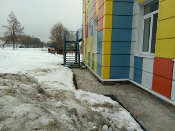 Под Белгородом закрыли детский сад с потрескавшимися стенами