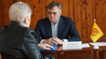 «Будем биться»: Александр Терентьев на приеме граждан подключился к решению проблем рубцовчан