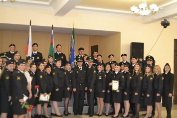 В УФССП России по Сахалинской области состоялось вручение ведомственных наград