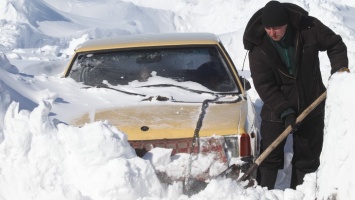 Семь дорог закрыты в Алтайском крае из-за снежного шторма