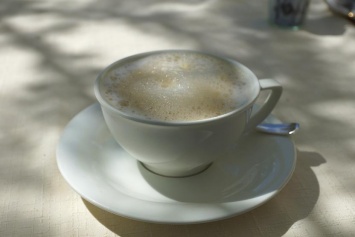 Диетолог рассказала, чем заменить кофе с сахаром и молоком