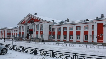 Буран в Барнауле: пункт обогрева развернут на железнодорожном вокзале